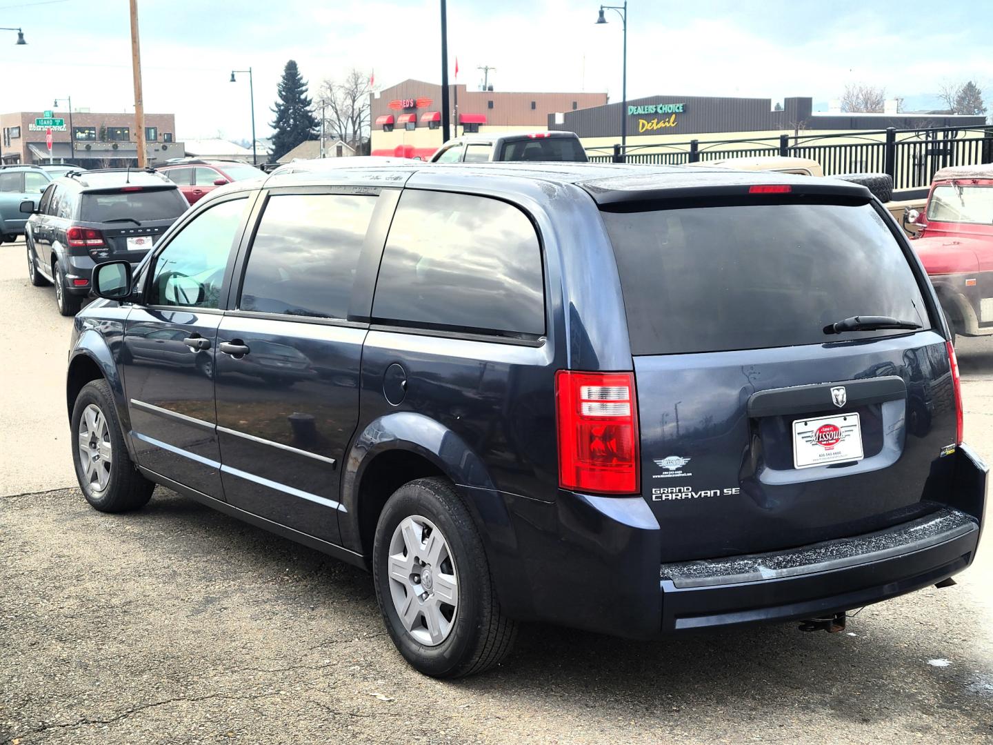 2008 Blue /Gray Dodge Caravan SE (2D8HN44H48R) with an 3.3L V6 engine, Automatic transmission, located at 450 N Russell, Missoula, MT, 59801, (406) 543-6600, 46.874496, -114.017433 - Great Running Mini Van. 3rd Row Seating. Air. Cruise. Tilt. AM FM CD Player. - Photo#3